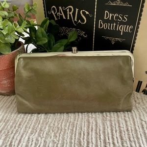 HOBO Lauren wallet/clutch